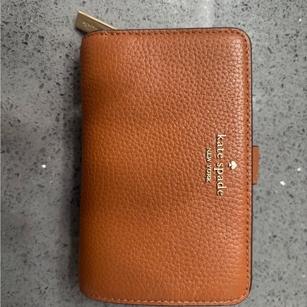 Kate Spade Tan Leather Zip Wallet